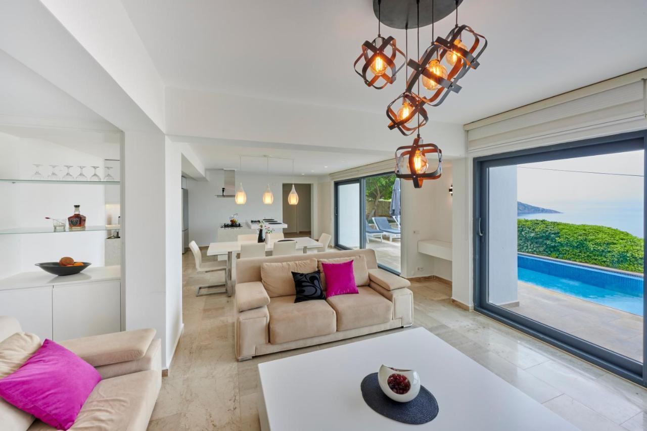 Luxus Villa Skyla Mit 5 Schlafzimmern & Meer-Blick Kas Exterior photo