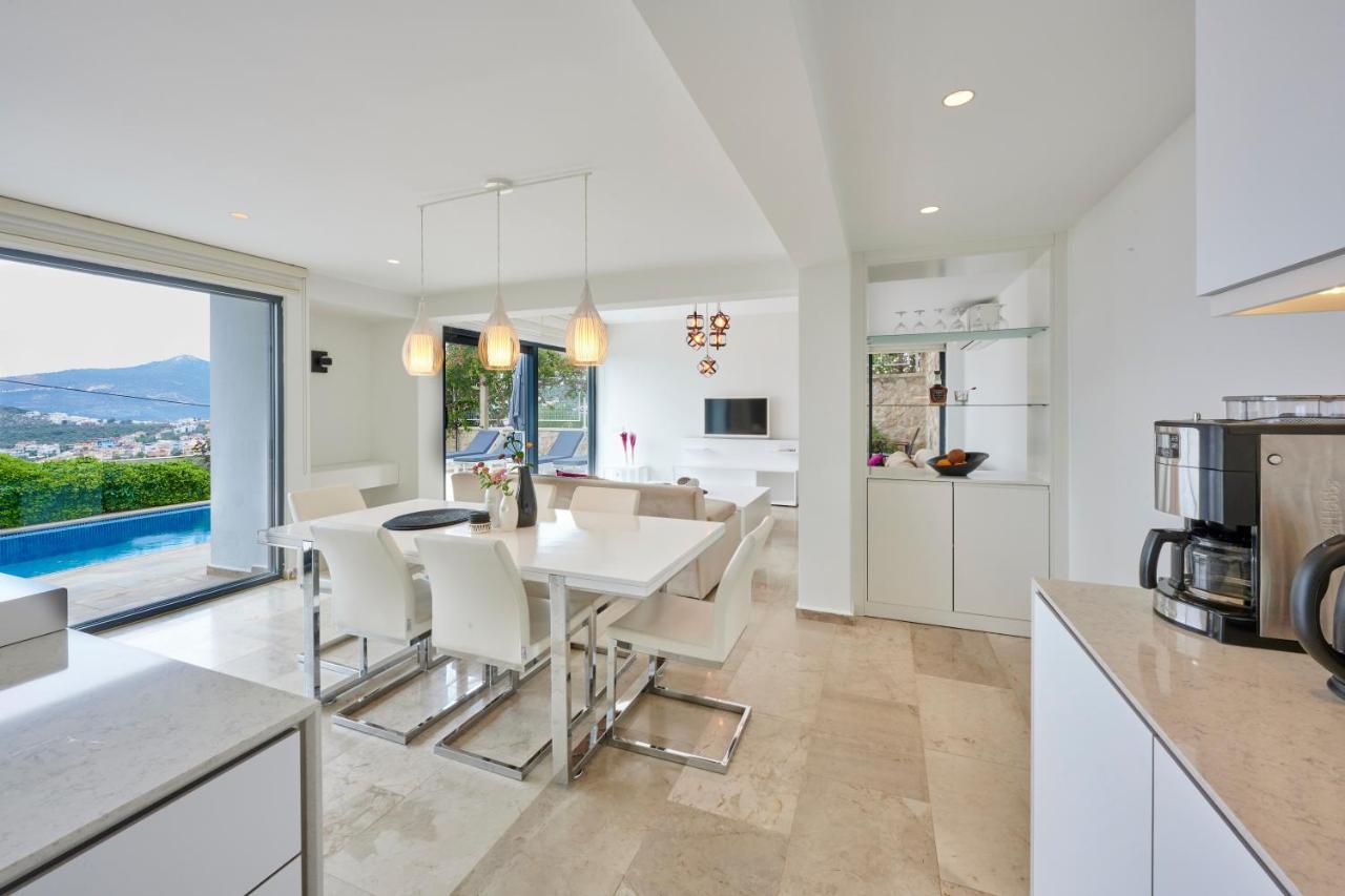 Luxus Villa Skyla Mit 5 Schlafzimmern & Meer-Blick Kas Exterior photo