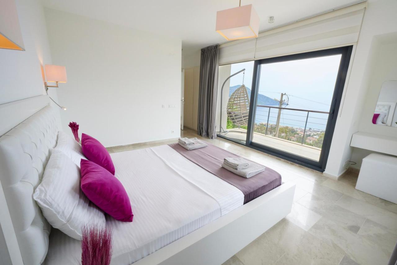 Luxus Villa Skyla Mit 5 Schlafzimmern & Meer-Blick Kas Exterior photo